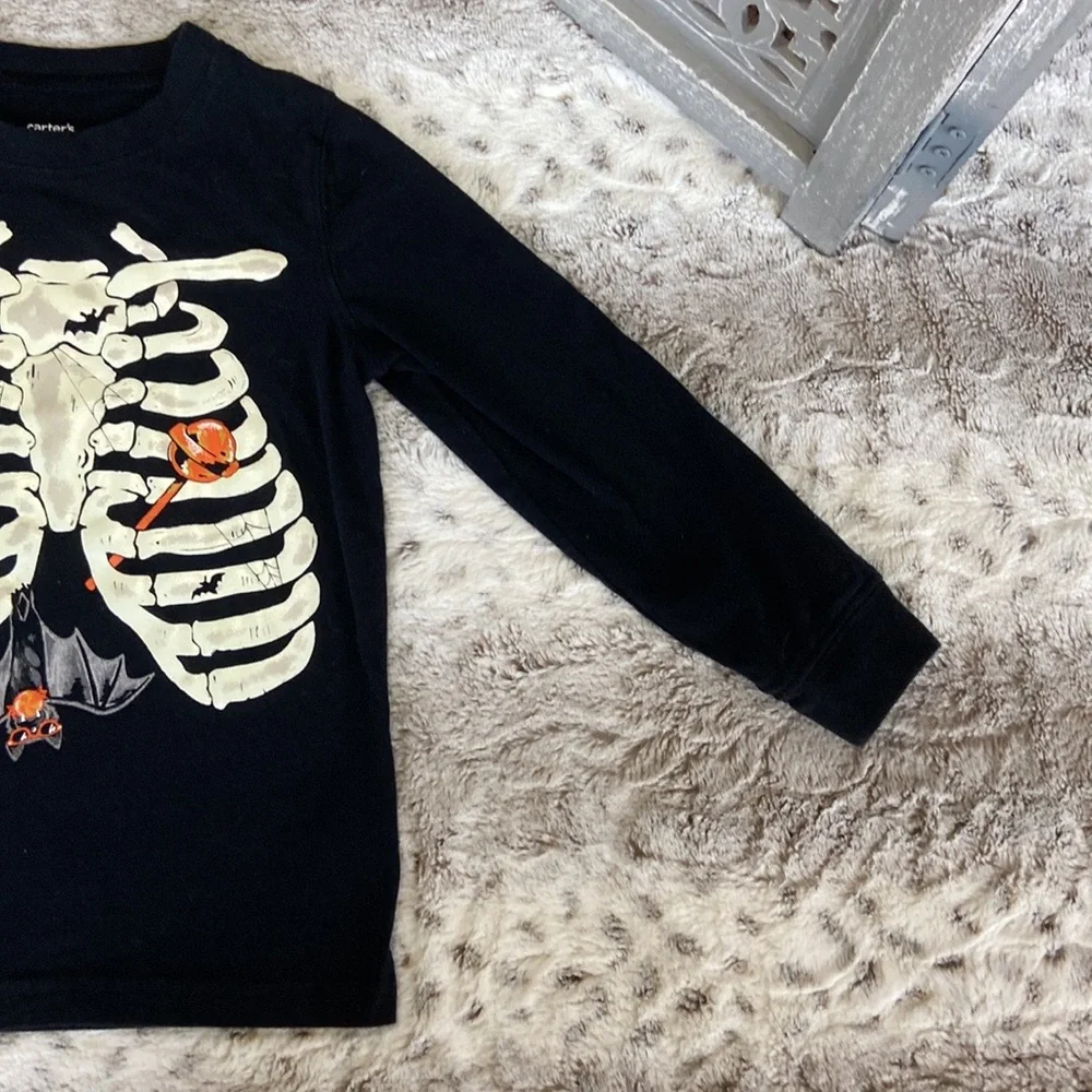 Carter’s skeleton long sleeve shirt boys size 6 Halloween bats glow in the dark - Picture 5 of 10